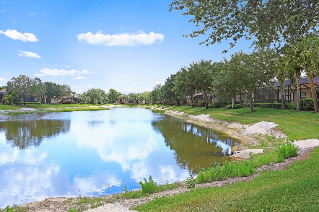 10354 Flat Stone Loop, Bonita Springs, FL 34135