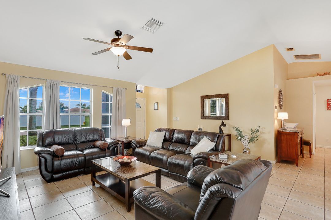 2236 SW 17th Ave, Cape Coral, FL 33991