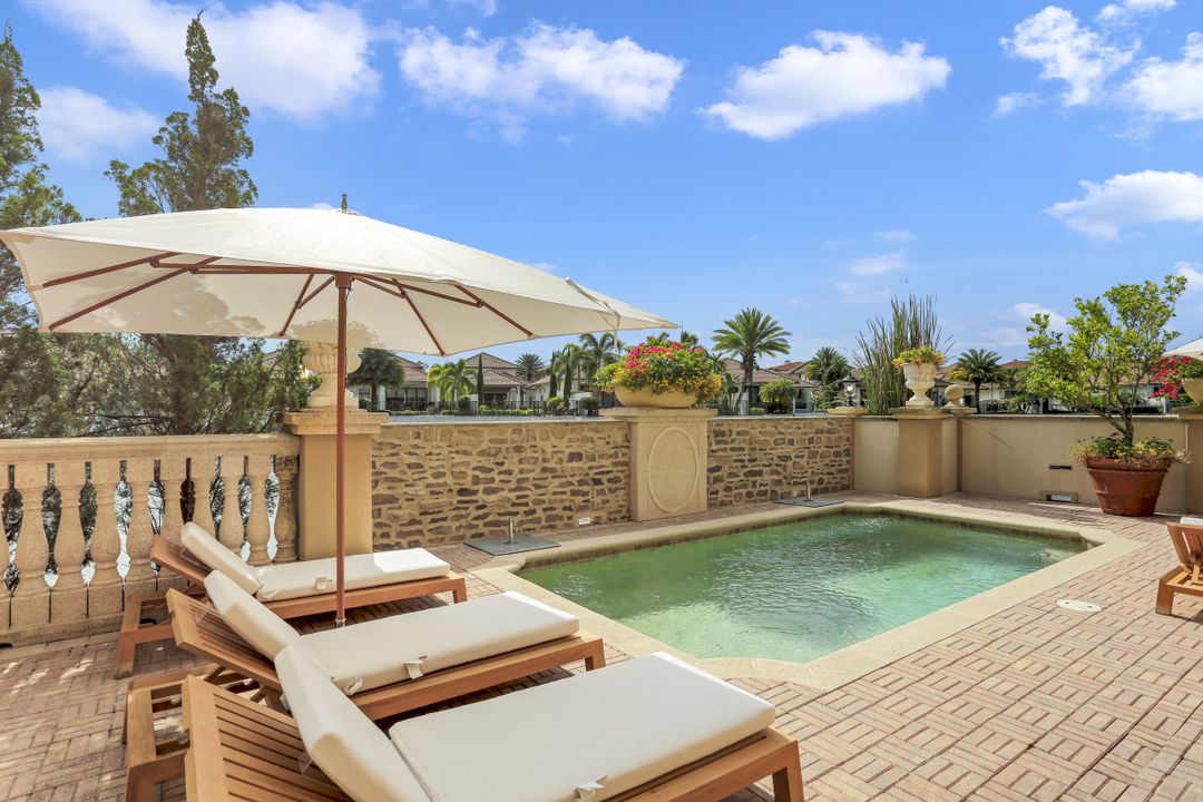 16649 Toscana Cir #806, Naples, FL 34110