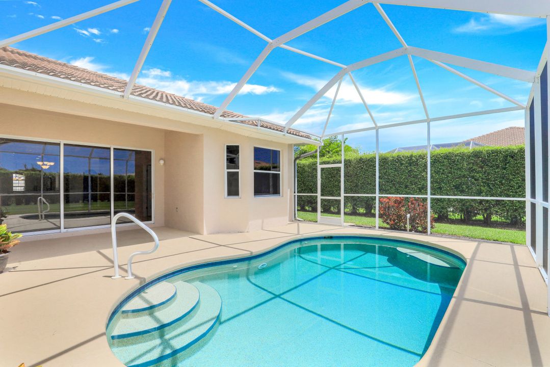 6705 Calumet Dr, Naples, FL 34113