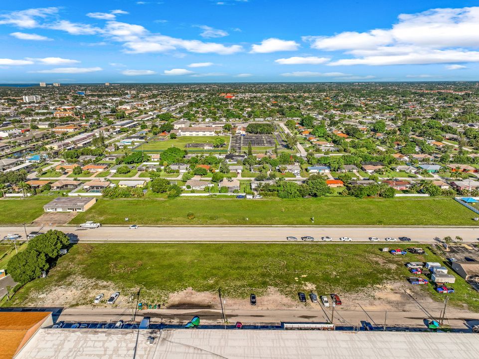 SE 15th Ave, Cape Coral, FL 33904