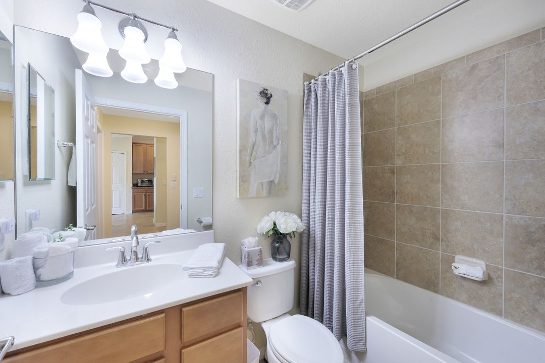 9517 Avellino Wy #2222, Naples, FL 34113