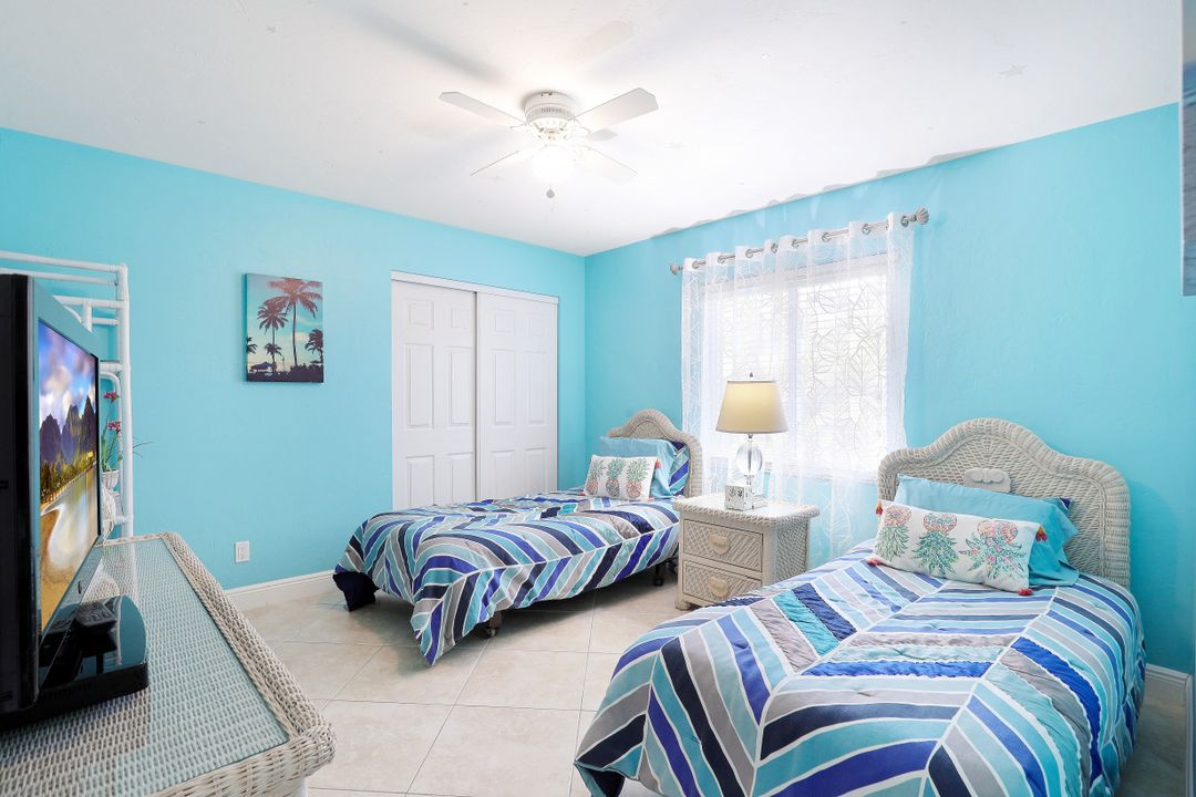 232 Tahiti Rd, Marco Island, FL 34145