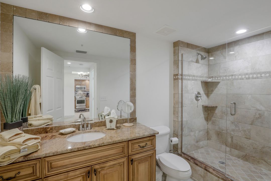 300 Dunes Blvd #1004, Naples, FL 34110