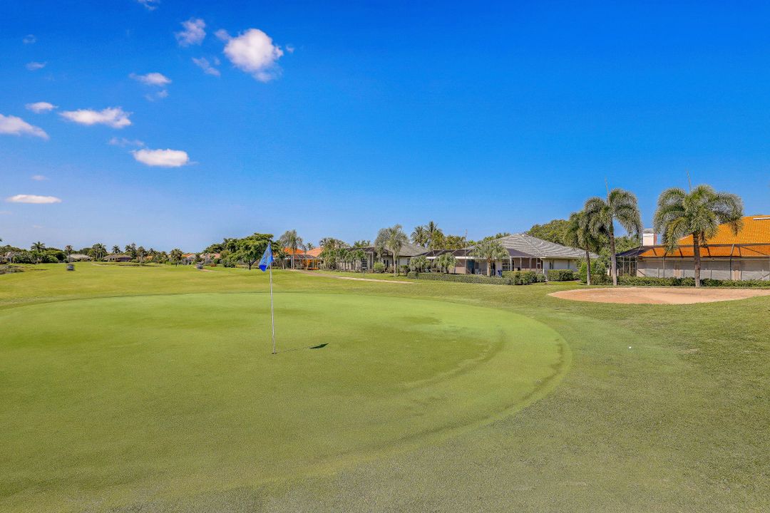 28416 Sombrero Dr, Bonita Springs, FL 34135