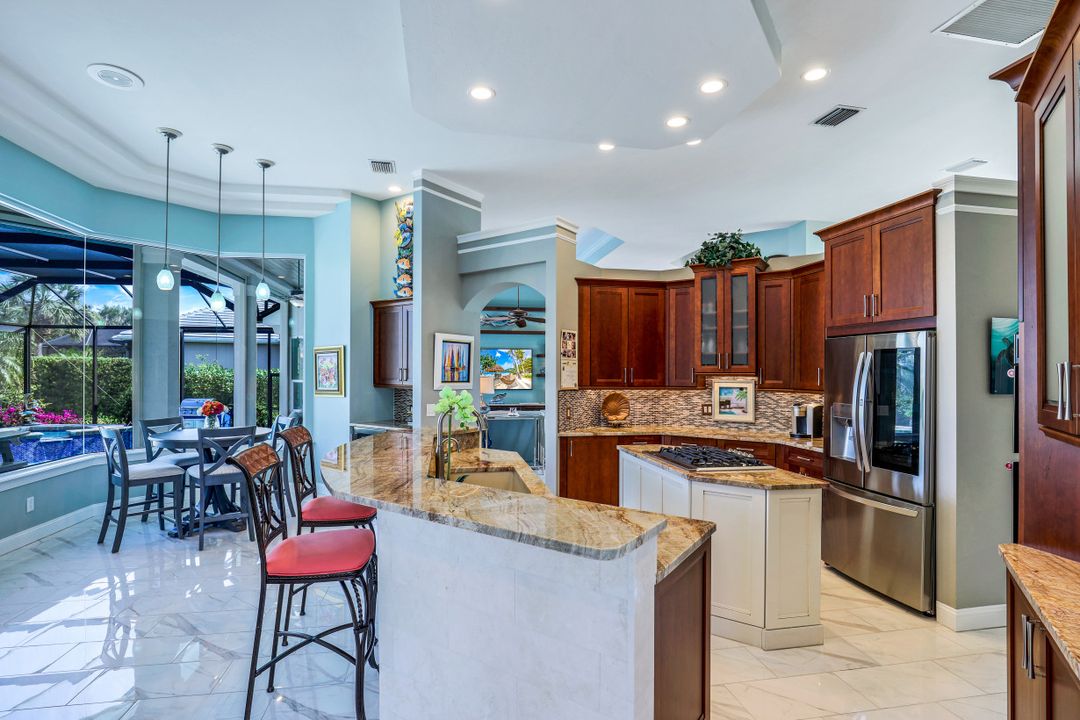 3770 Pelicans Nest Dr, Bonita Springs, FL 34134