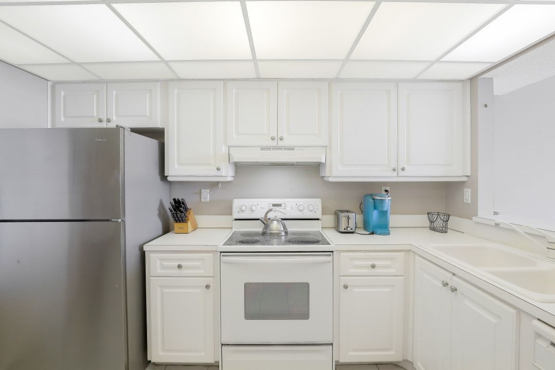 693 Seaview Ct #A-206, Marco Island, FL 34145