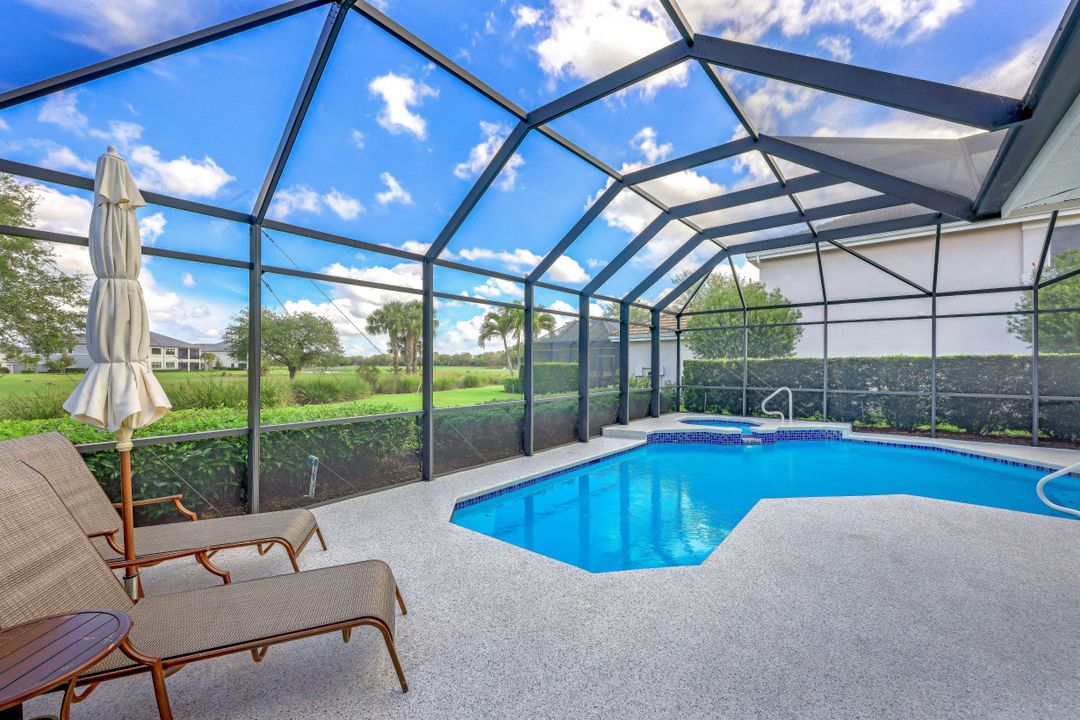 11857 Bramble Ct, Naples, FL 34120