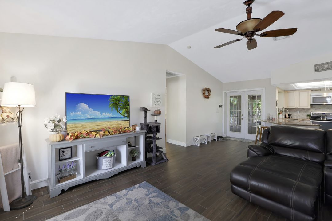 6665 Dabney St, Fort Myers, FL 33966