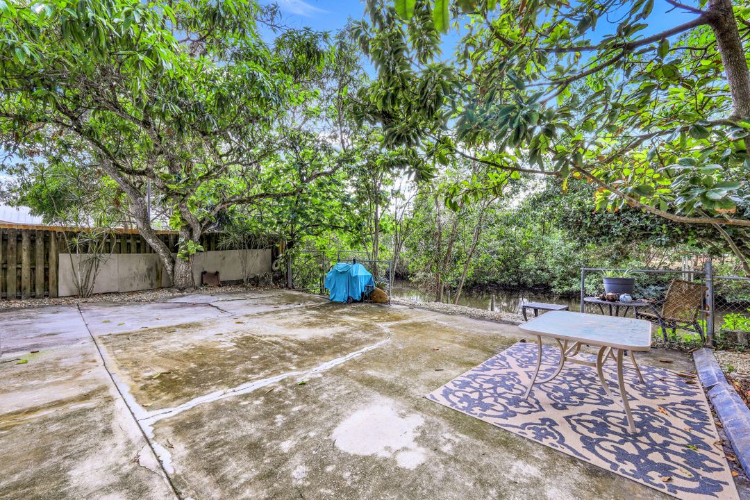 3400 Canal St, Naples, FL 34112