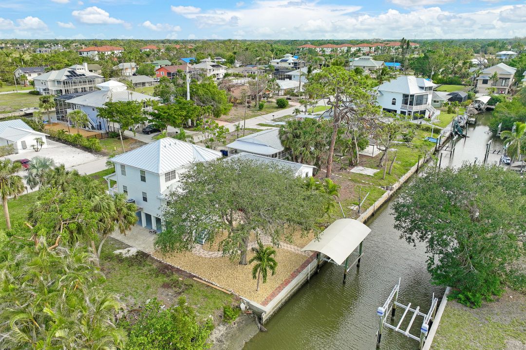 4733 Spring Creek Dr, Bonita Springs, FL 34134