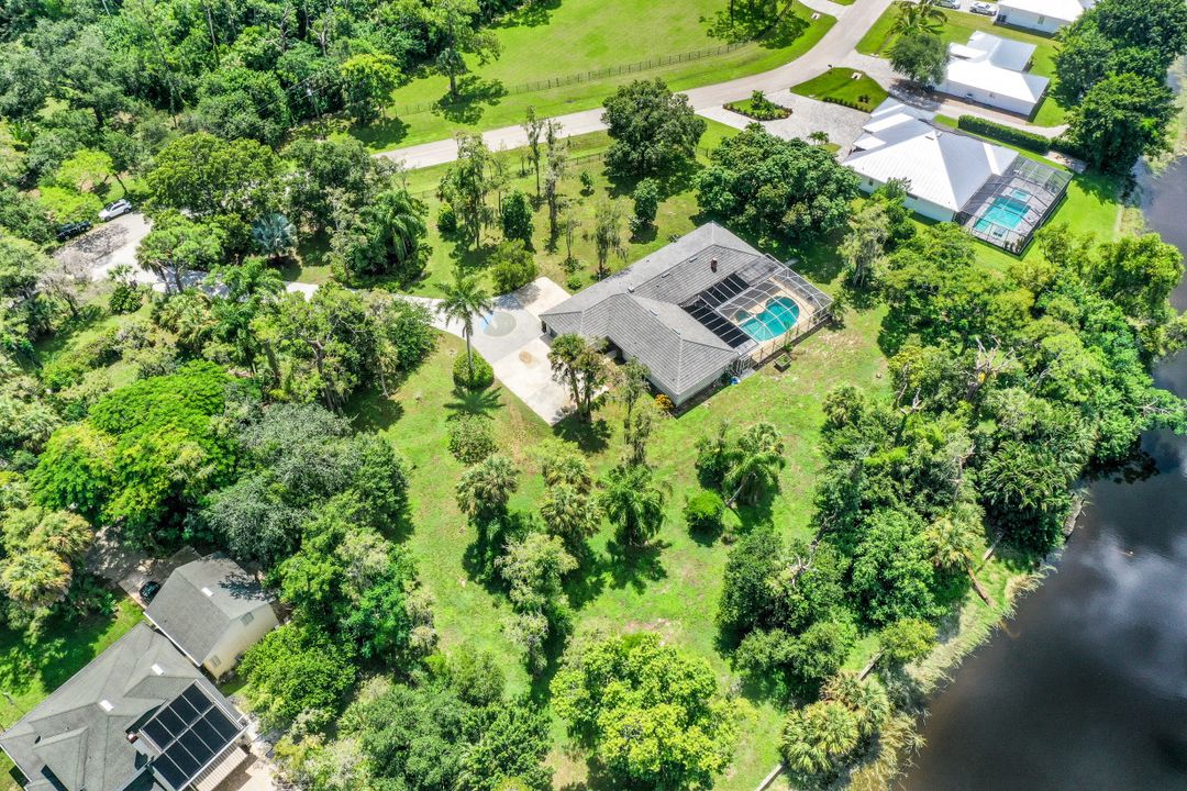 27126 Rue De Paix, Bonita Springs, FL 34135