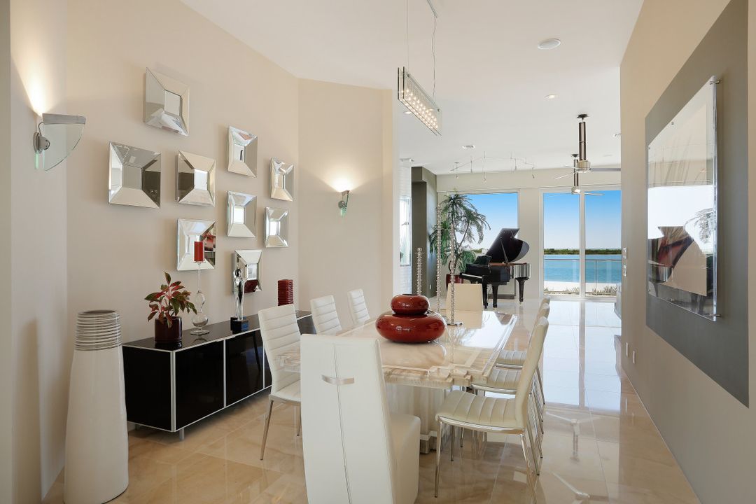 202 S Beach Dr, Marco Island, FL 34145