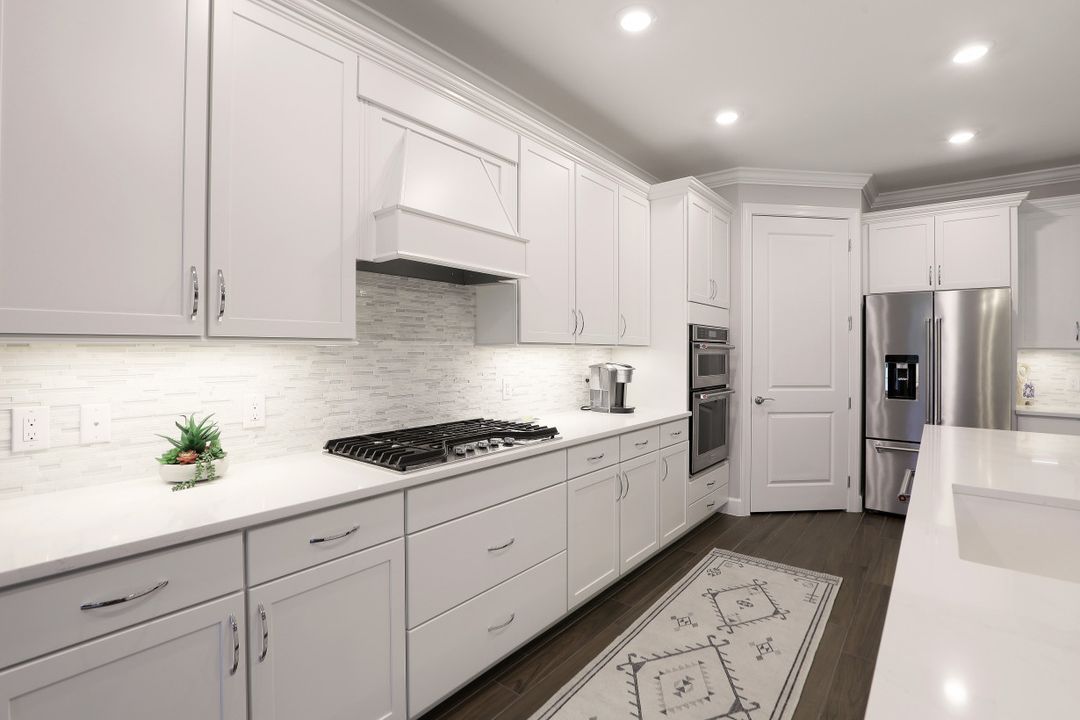 19332 Aqua Shore Dr, Fort Myers, FL 33913