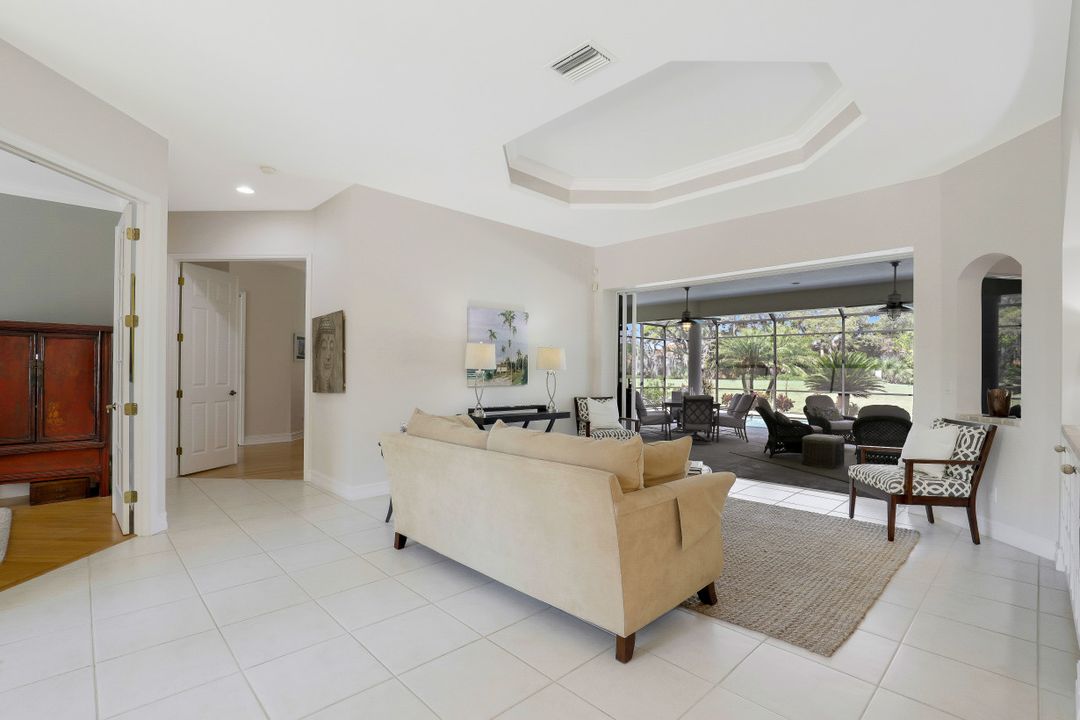 28416 Sombrero Dr, Bonita Springs, FL 34135