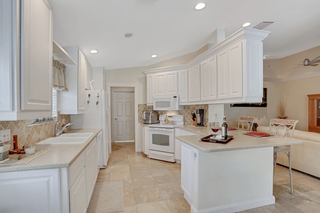 15394 Queen Angel Way, Bonita Springs, FL 34135