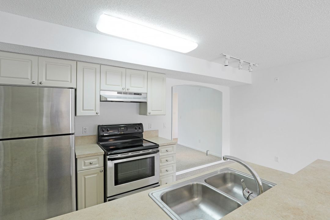 2058 Arbour Walk Cir #3313, Naples, FL 34109