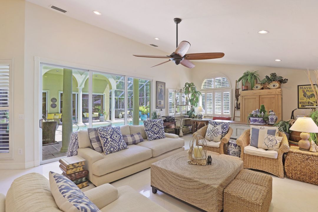 3291 Riverpark Ct, Bonita Springs, FL 34134