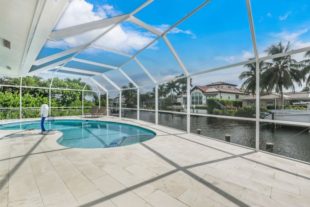 2150 Shad Ct, Naples, FL 34102