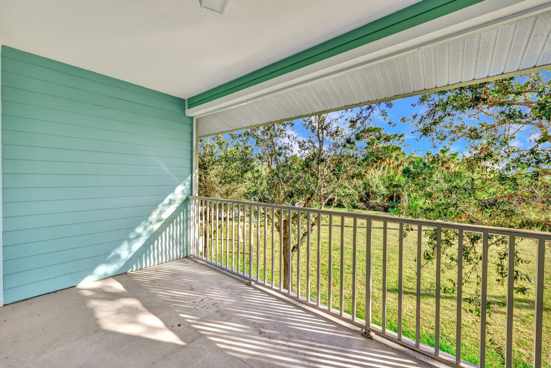 1050 Hancock Creek S Blvd #204, Cape Coral, FL 33909