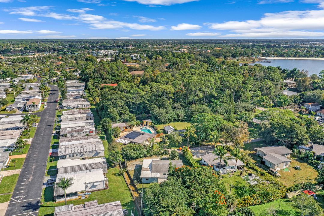 3409 Goldie Ln, Naples, FL 34112