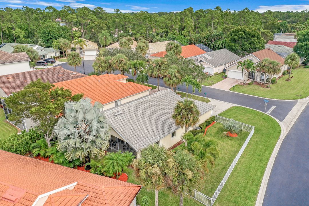 7927 Wexford Dr, Naples, FL 34104