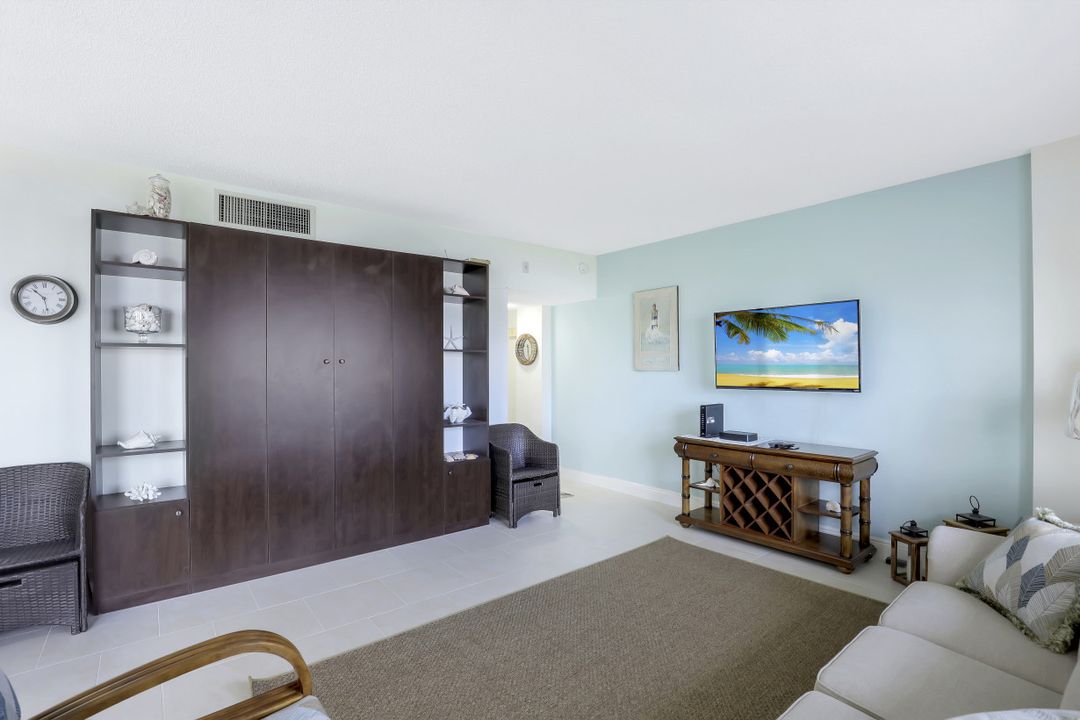 240 Seaview Ct #403, Marco Island, FL 34145