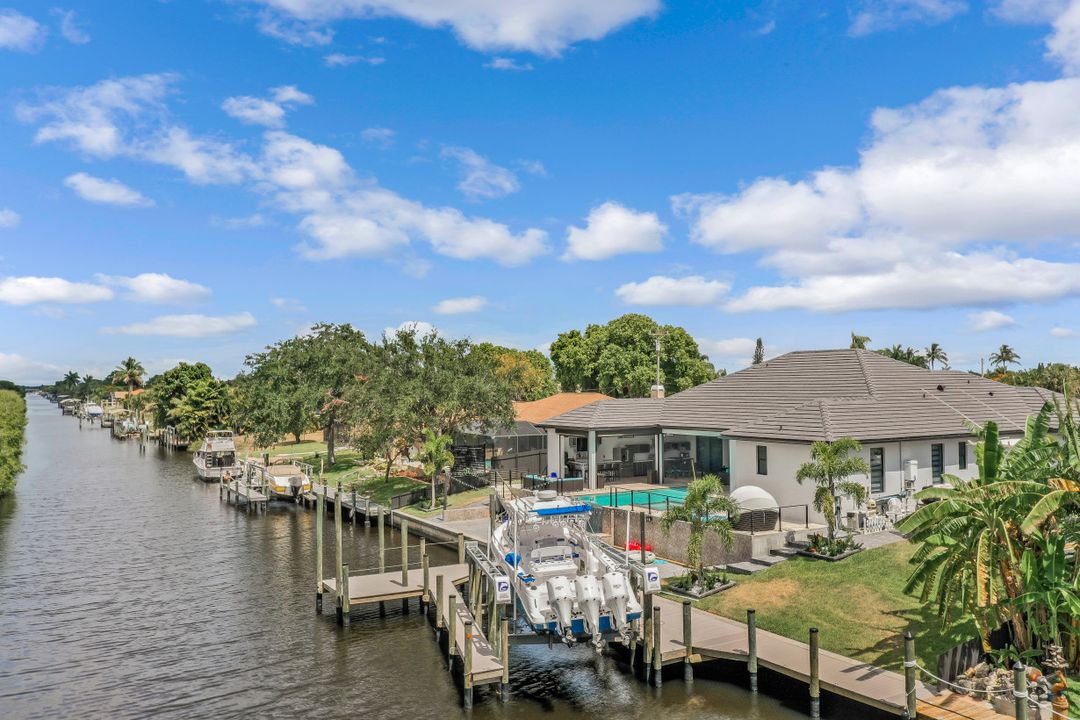 1903 Everest Pkwy, Cape Coral, FL 33904