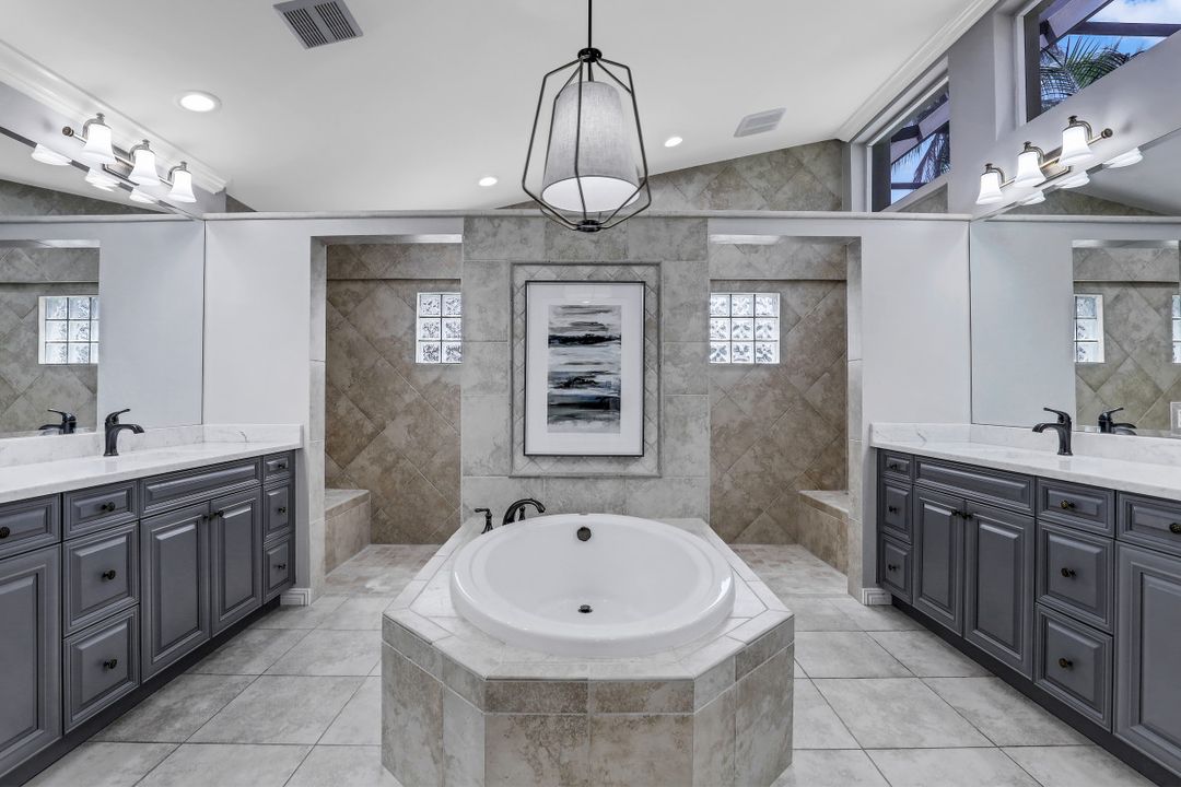 12911 Coco Plum Ln, Naples, FL 34119