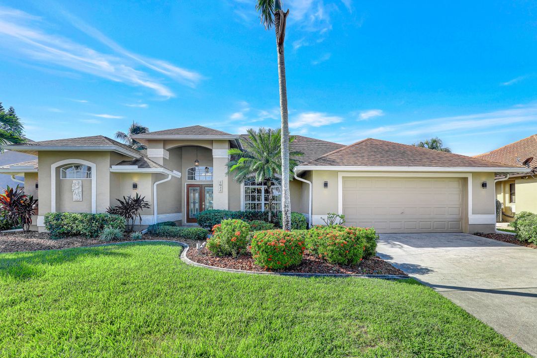 1922 Cape Coral Pkwy W, Cape Coral, FL 33914