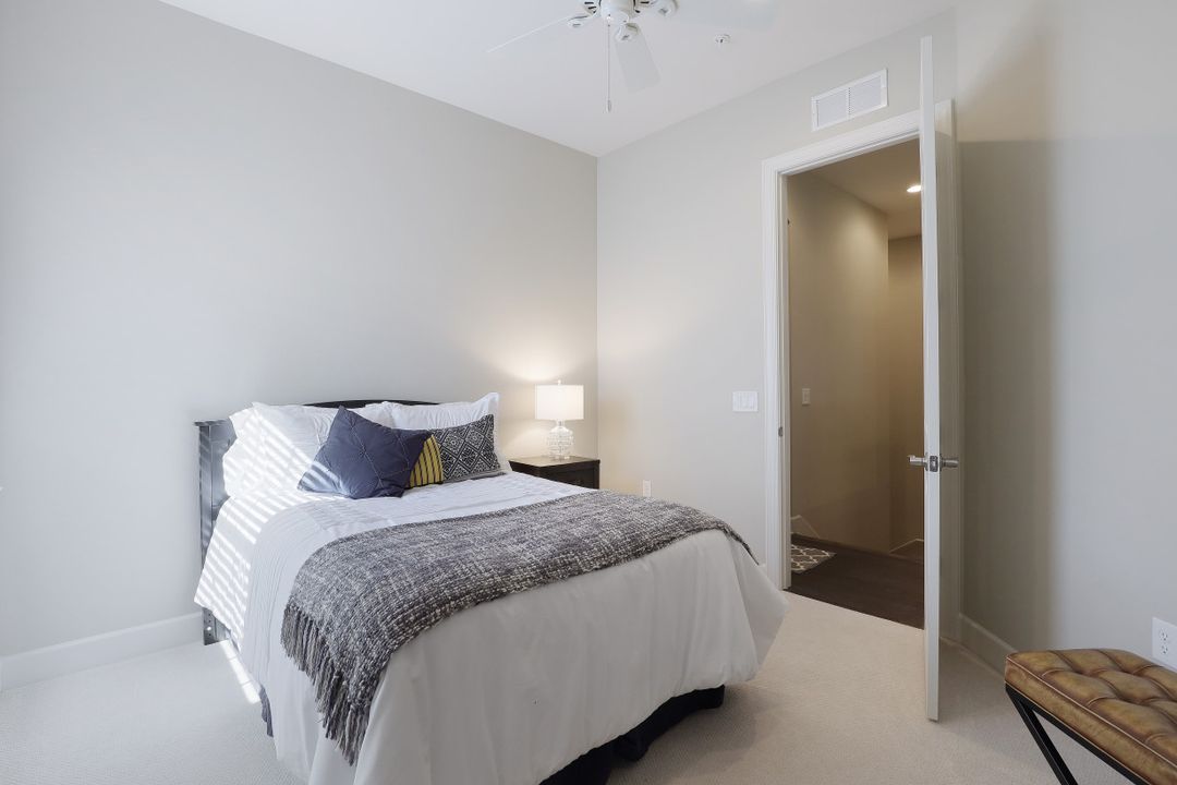 9542 Ironstone Terrace #202, Naples, FL 34120