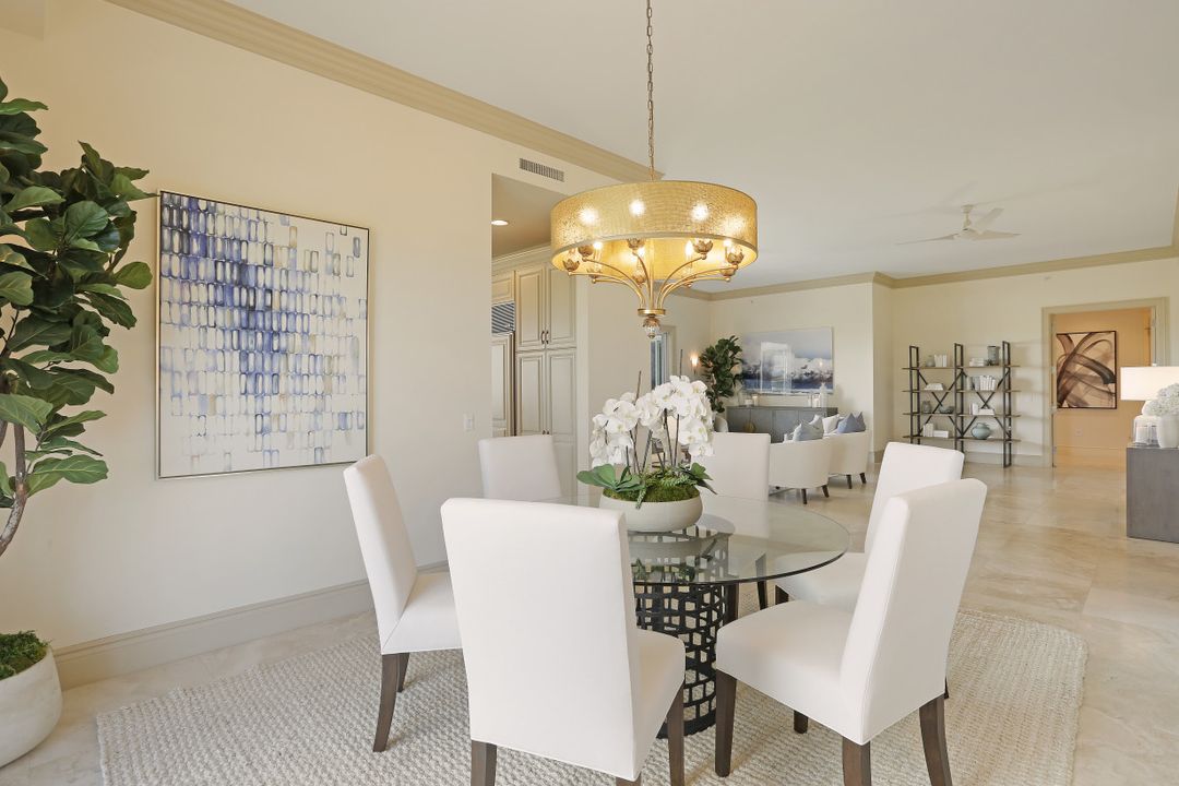 1400 Gulf Shore Blvd N #312, Naples, FL 34102