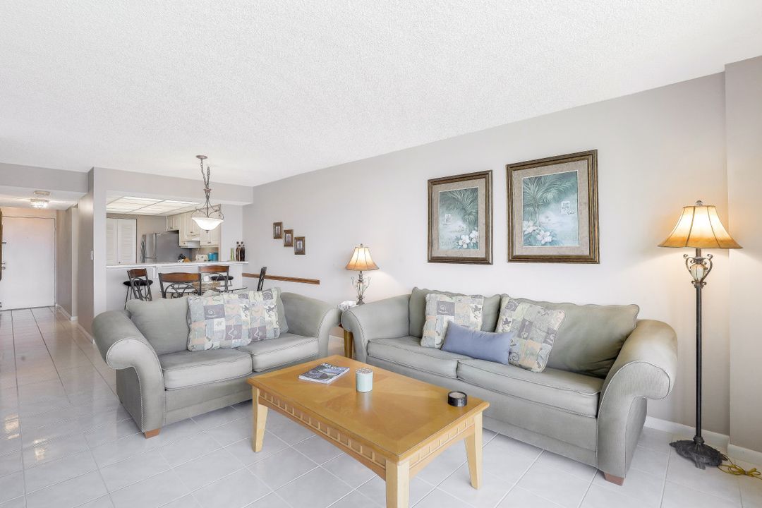 693 Seaview Ct #A-206, Marco Island, FL 34145