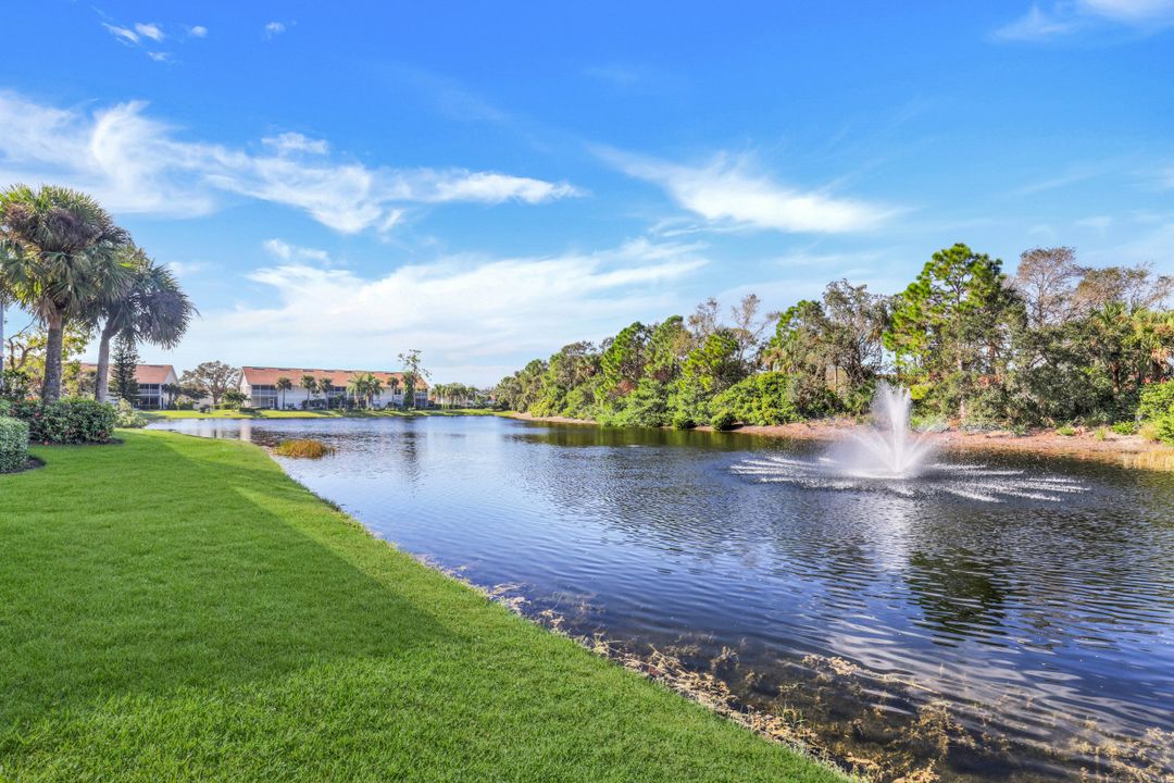 5360 Andover Dr  #202, Naples, FL 34110