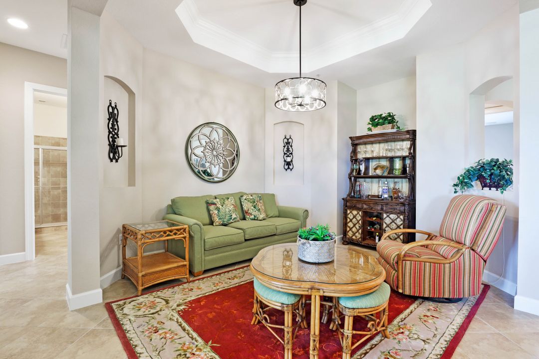 9208 Quartz Ln #4-202, Naples, FL 34120