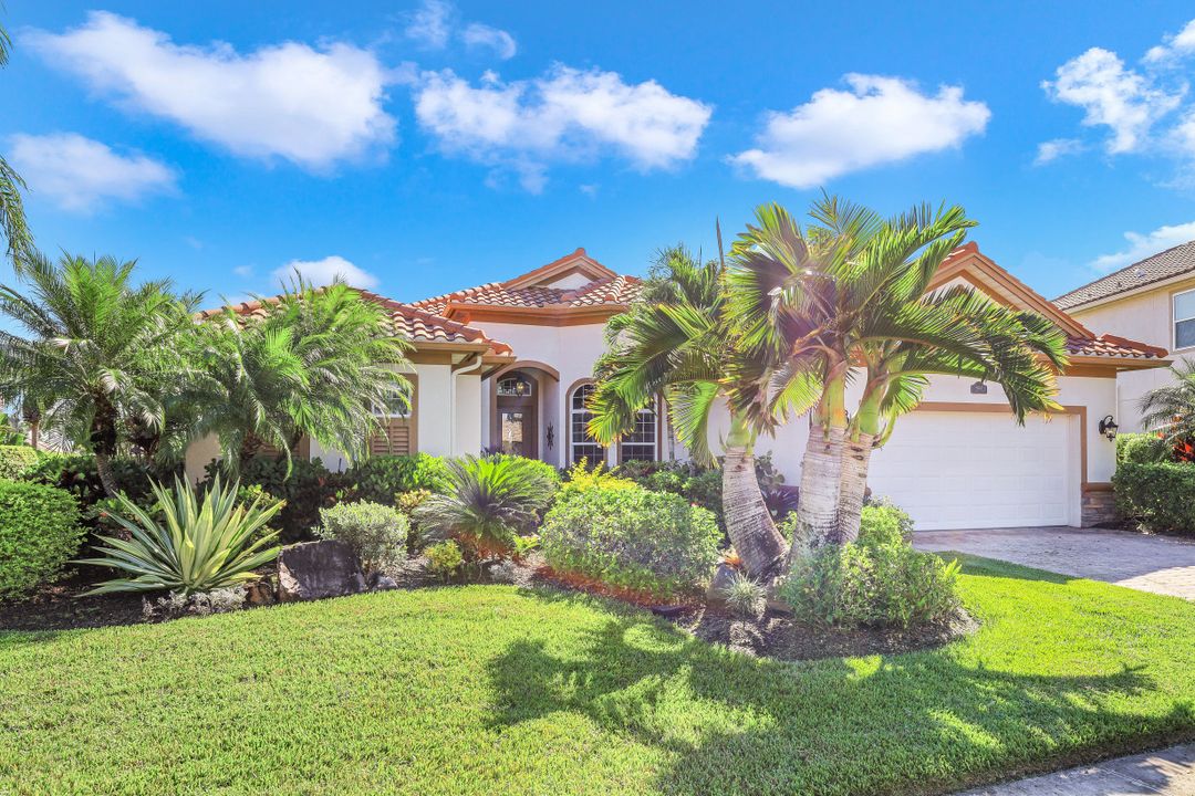 9661 Cobalt Cove Cir, Naples, FL 34120
