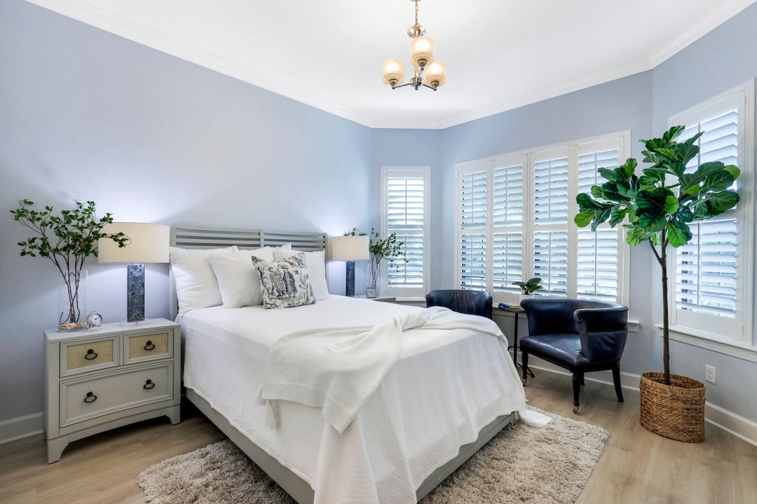 9155 Trivoli Ter, Naples, FL 34119