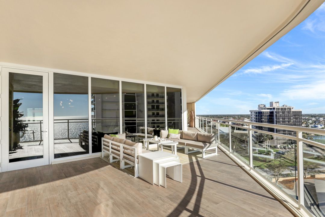 11125 Gulf Shore Dr #1001, Naples, FL 34108