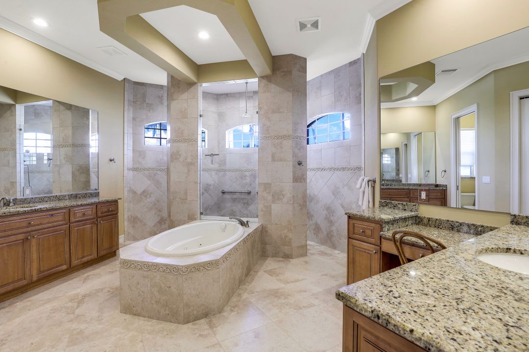 1631 Begonia Ct, Marco Island, FL 34145