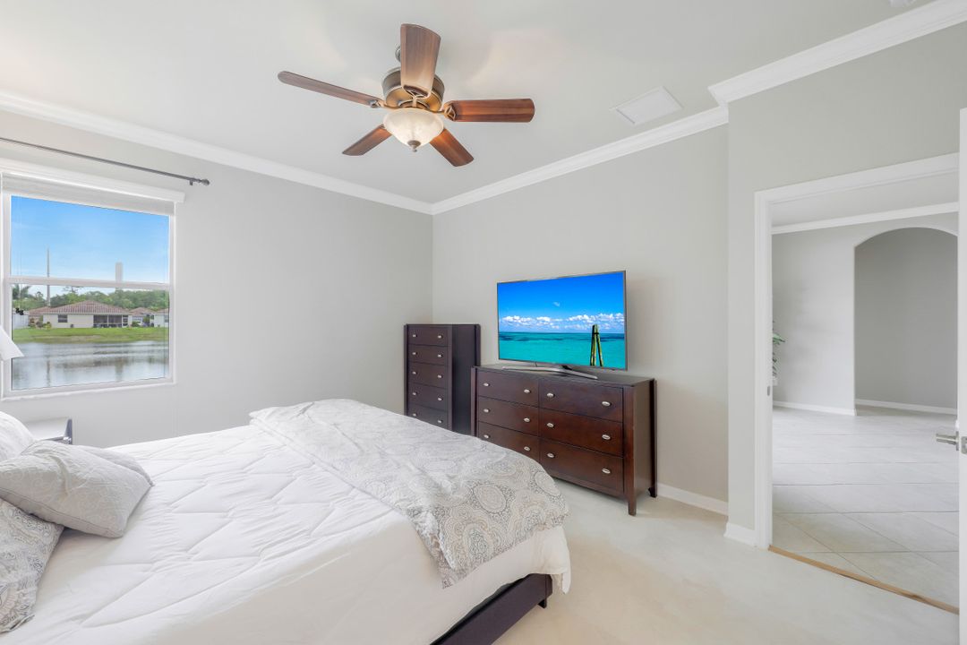 11435 Icarus Cir, Lehigh Acres, FL 33971