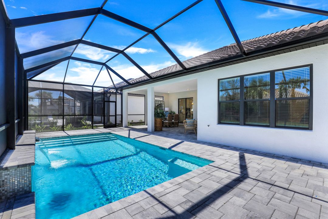 8924 Cappello Ct, Naples, FL 34119