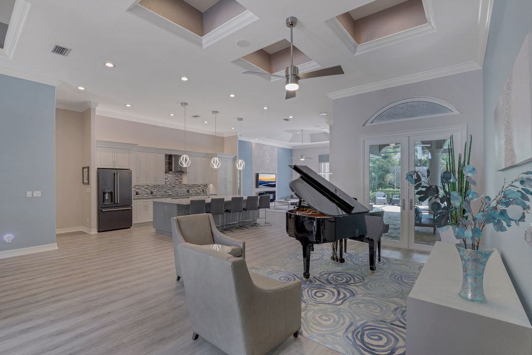 2790 Olde Cypress Dr, Naples, FL 34119