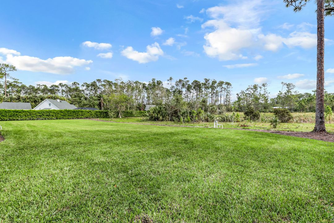 2088 Oakes Blvd, Naples, FL 34119