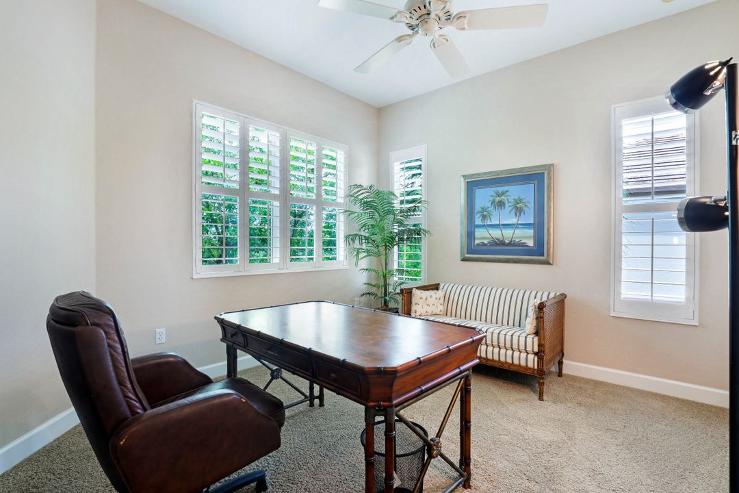 9208 Quartz Ln #4-202, Naples, FL 34120