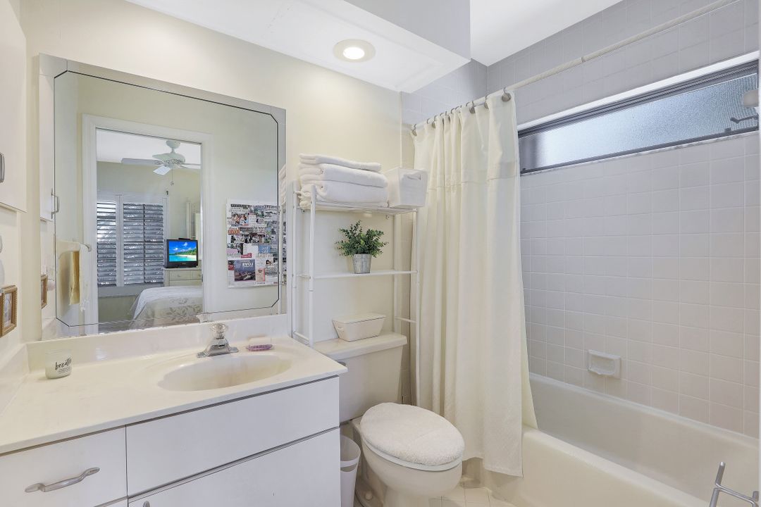 27527 Baretta Dr, Bonita Springs, FL 34135