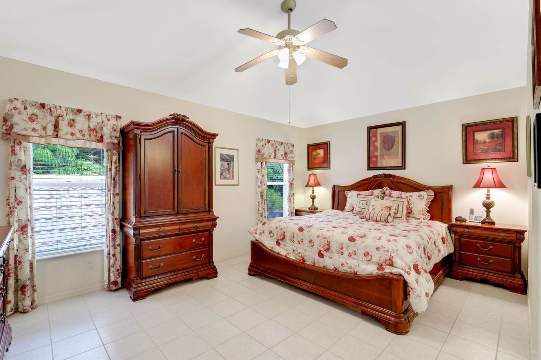 15185 Majorca Bay Dr #1, Naples, FL 34110