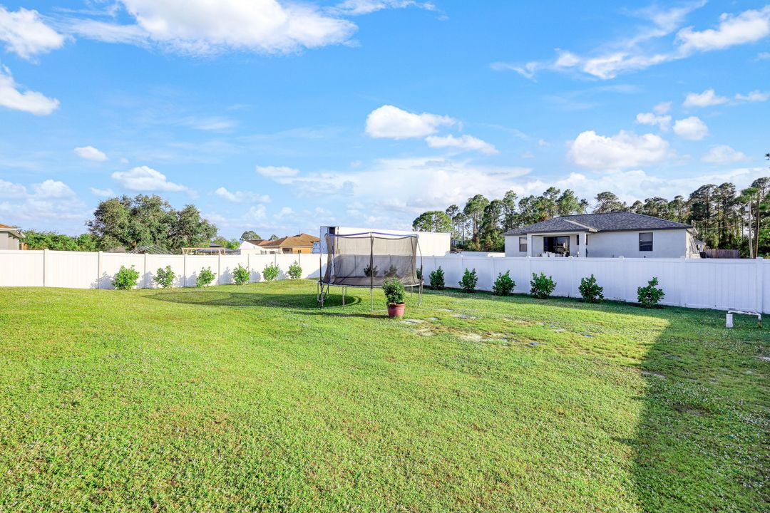 2713 10th St SW, Lehigh Acres, FL 33976