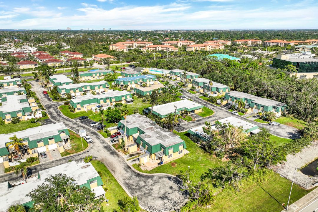 5860 Whiting Ct, Fort Myers, FL 33919