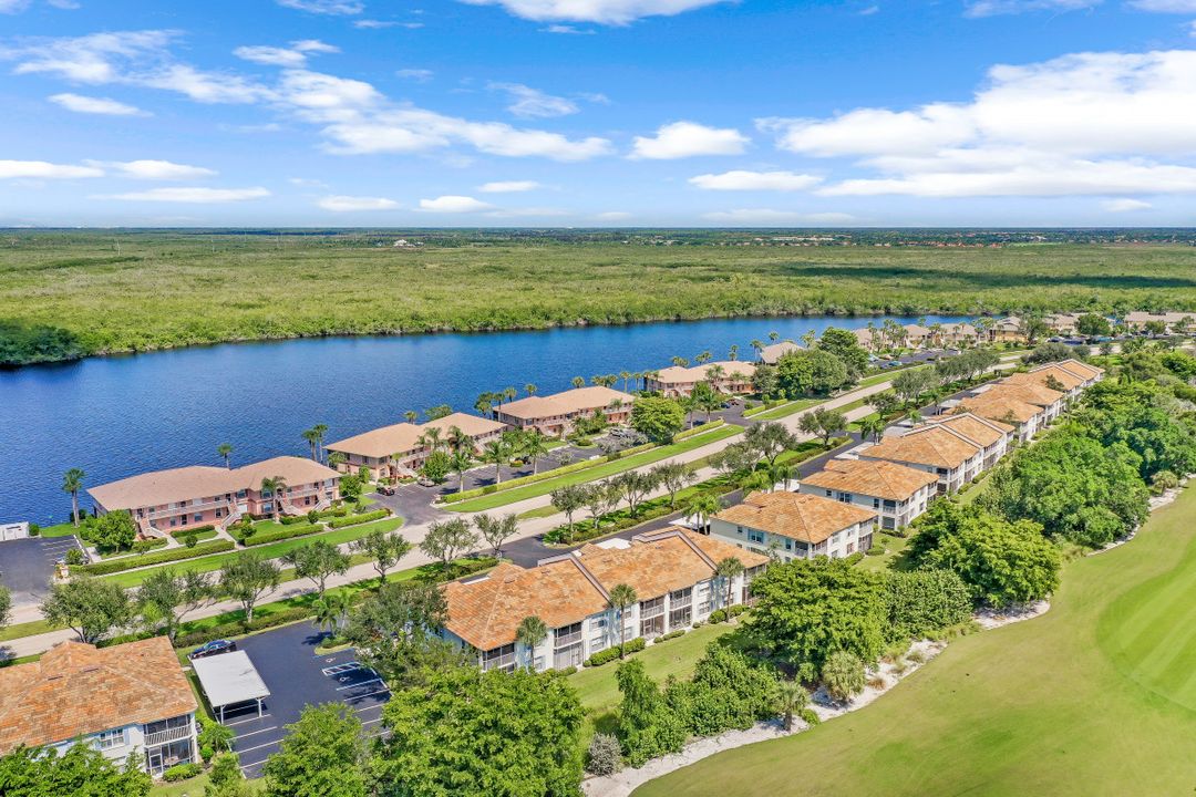 1006 Mainsail Dr #222, Naples, FL 34114