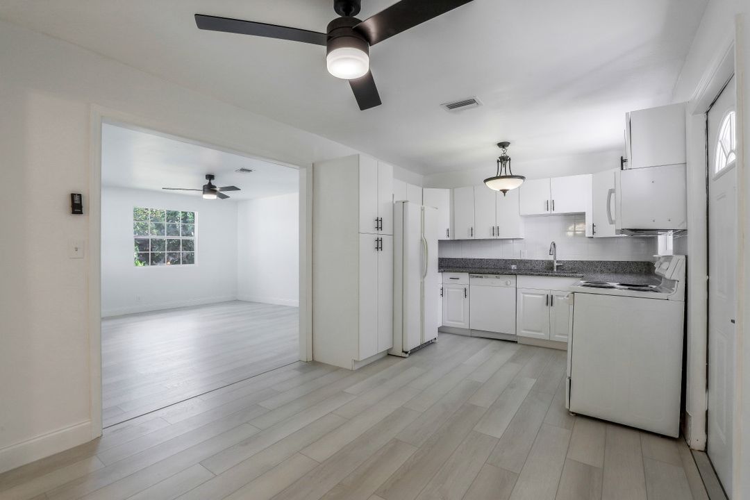 3409 Goldie Ln, Naples, FL 34112